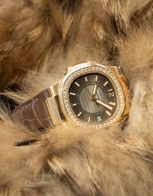Patek Philippe Nautilus 7010R-010 Image 4